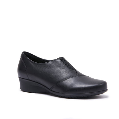 East - Black