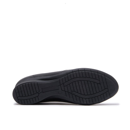 East - Black